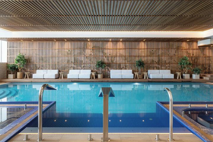 Pool 50 of 163