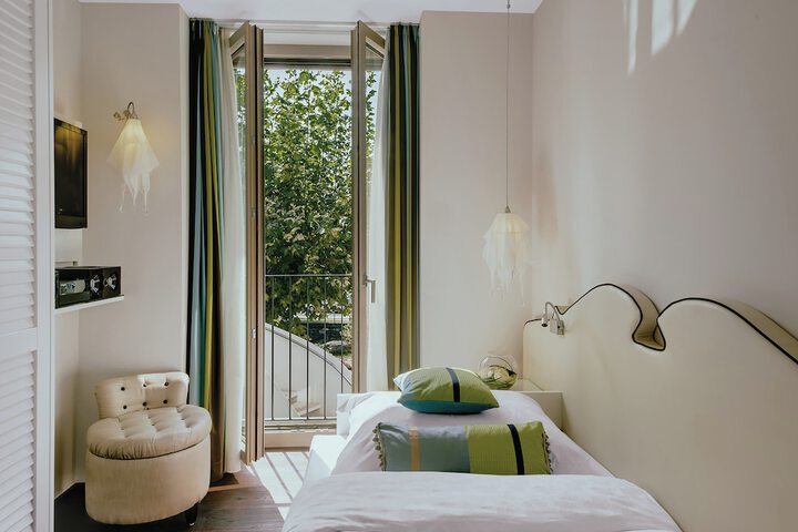 Room 18 of 70