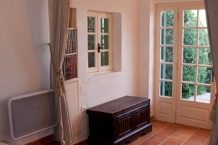Room 28 of 36