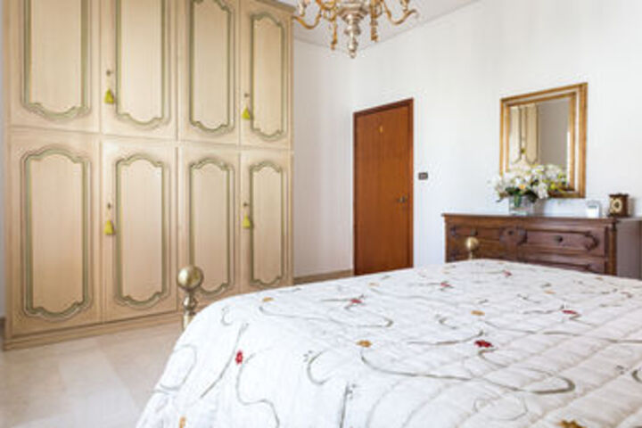 Room 445 of 871
