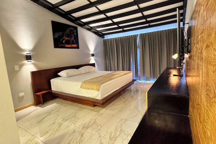 Room 38 of 189