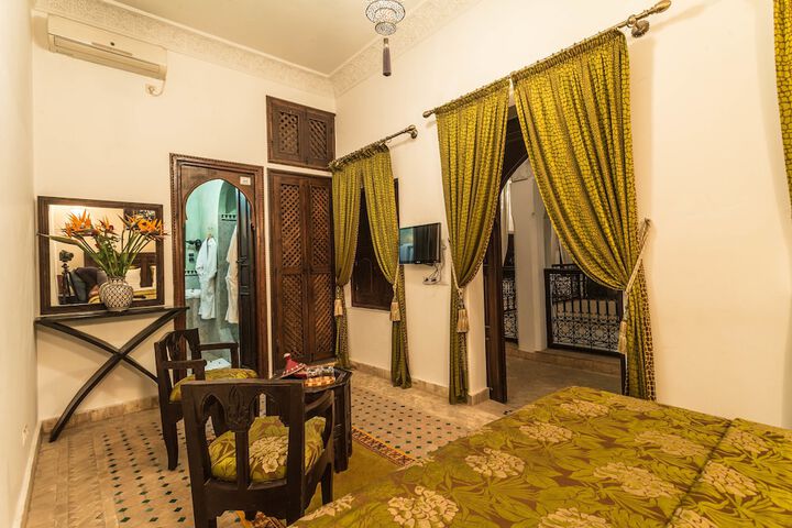Room 8 of 85