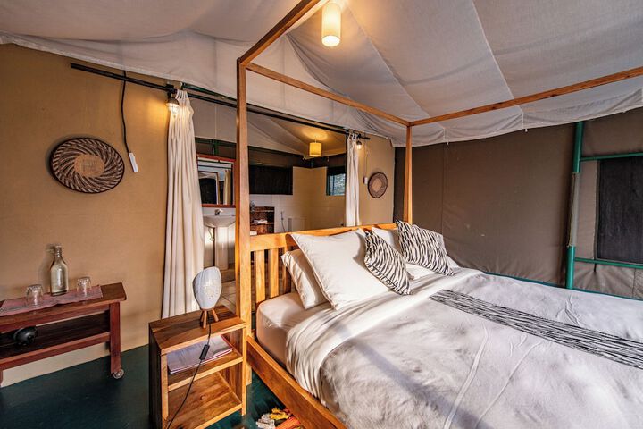 Room 6 of 39
