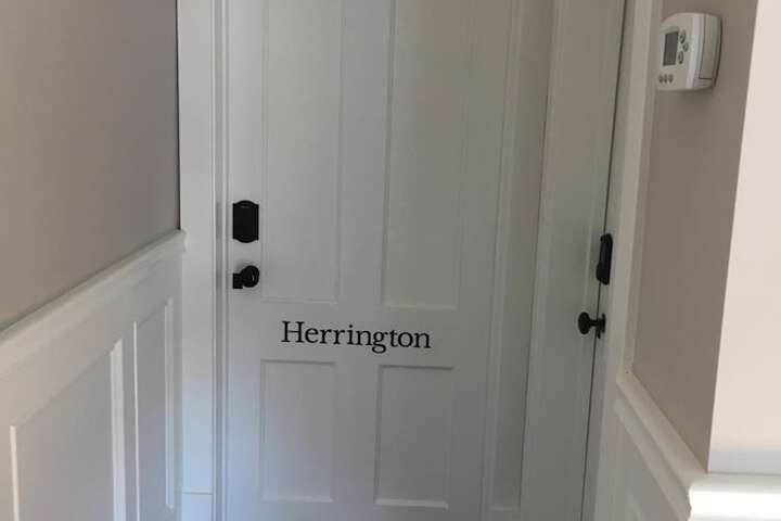Room 10 of 83