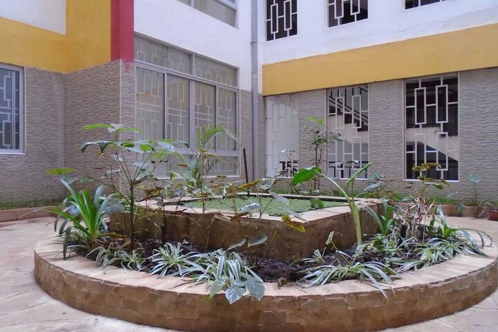 Hotel Exterior 11 of 11