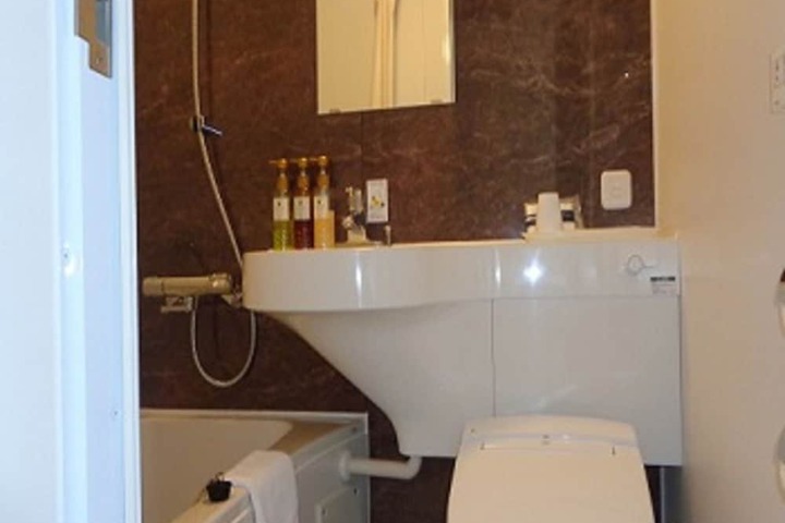 Clean Restrooms