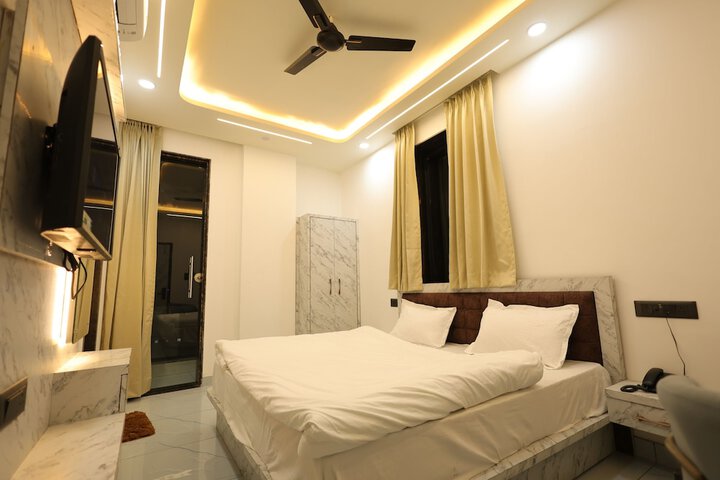 Hotel Vinayak Vista
