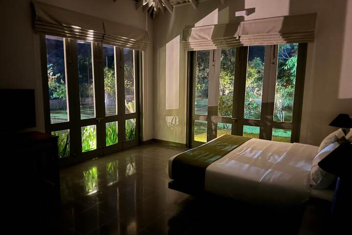 Room 16 of 71