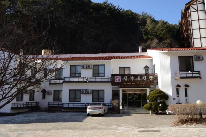 Yangyang Seorak hot spring