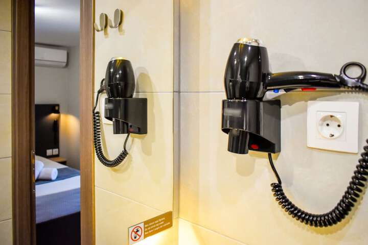 Room 51 of 61