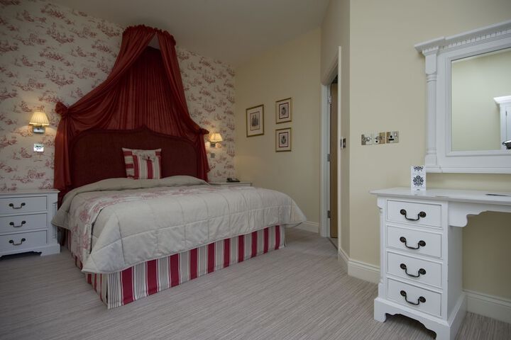 Room 5 of 47