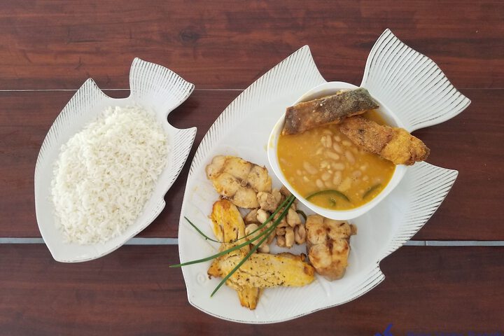 Dining 13 of 27