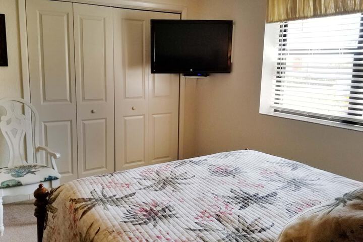 Room 51 of 325