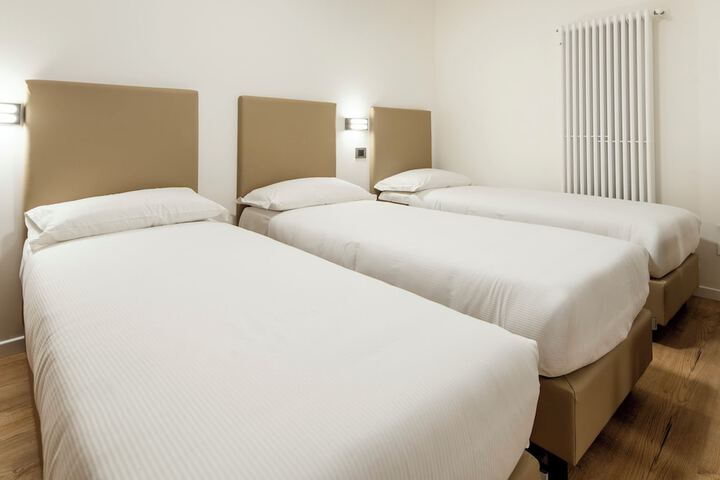 Room 20 of 38