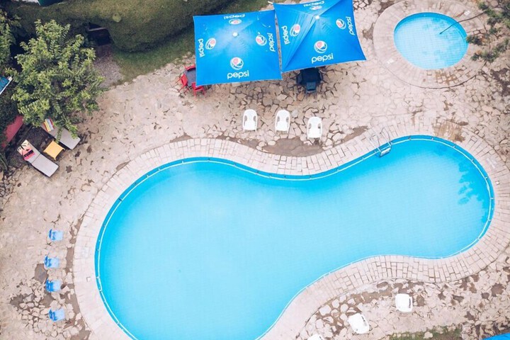 Pool 62 of 115