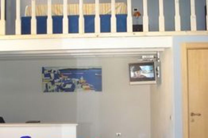 Room 12 of 14