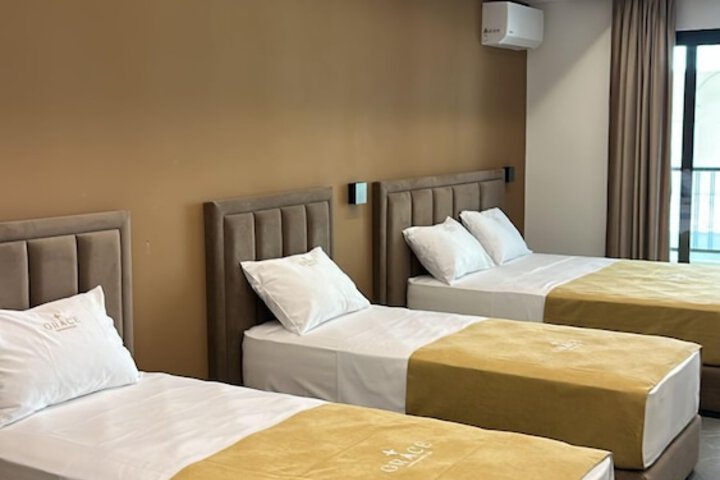 Room 11 of 108