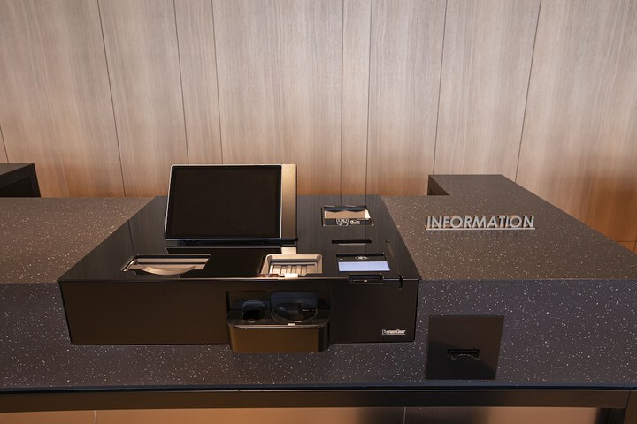 Hotel Interior 7 of 100