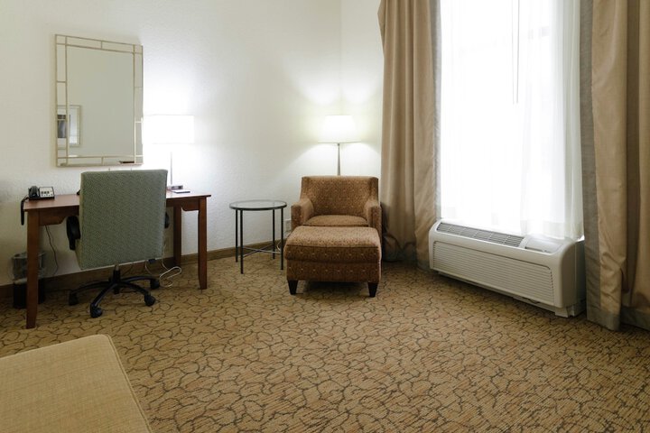 Room 17 of 49