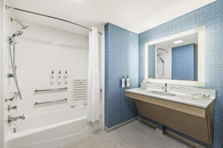 Bathroom shower