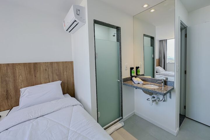 Room 18 of 29
