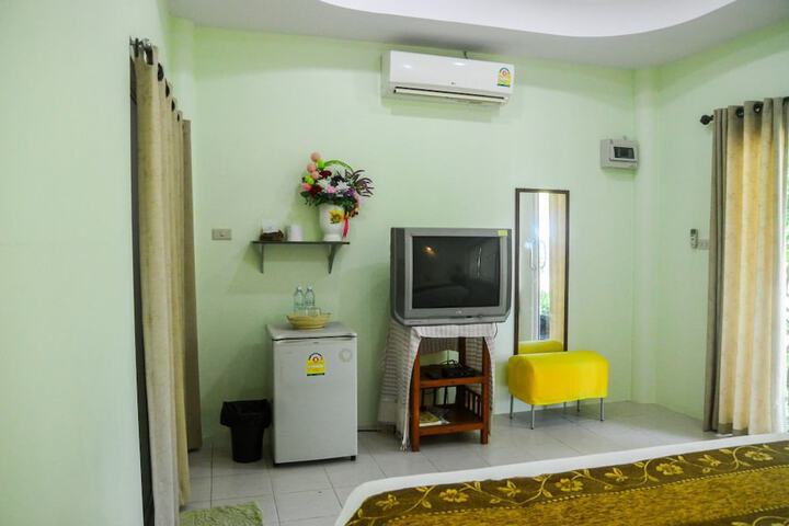 Room 38 of 95