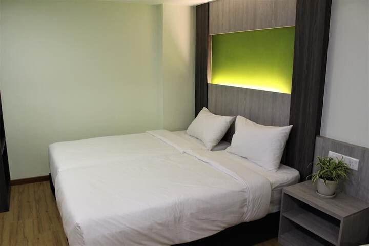 Room 18 of 41