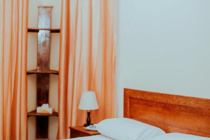 Room 3 of 19