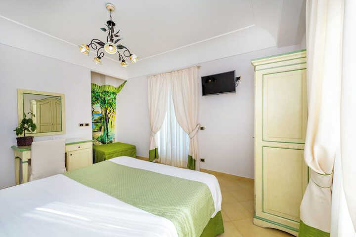Room 19 of 71