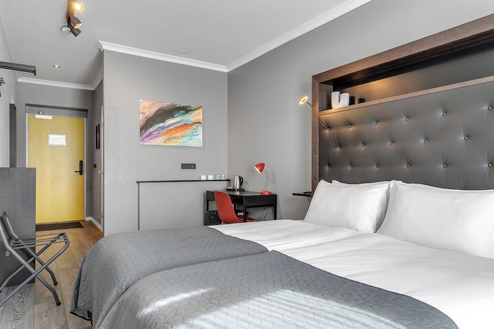 Room 20 of 35