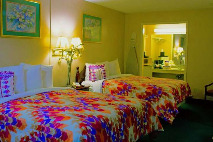 2 Double Beds (1 of 8)
