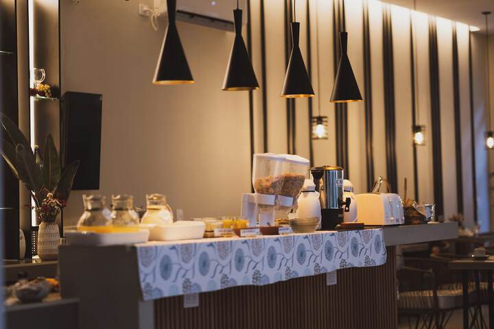 Breakfast/Coffee Service 41 of 51