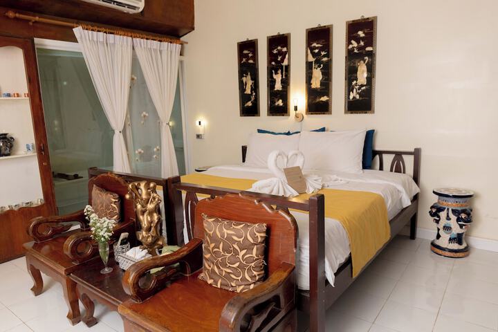 Room 15 of 268