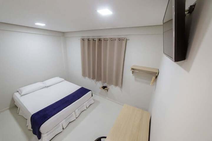 Room 8 of 55