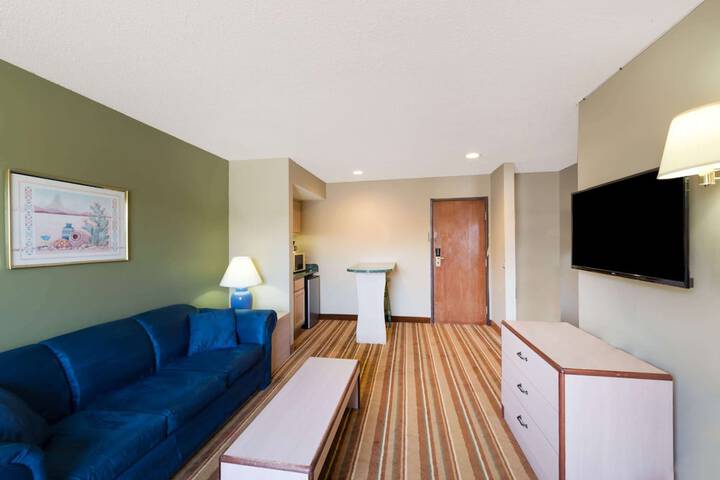 Room 2 of 13