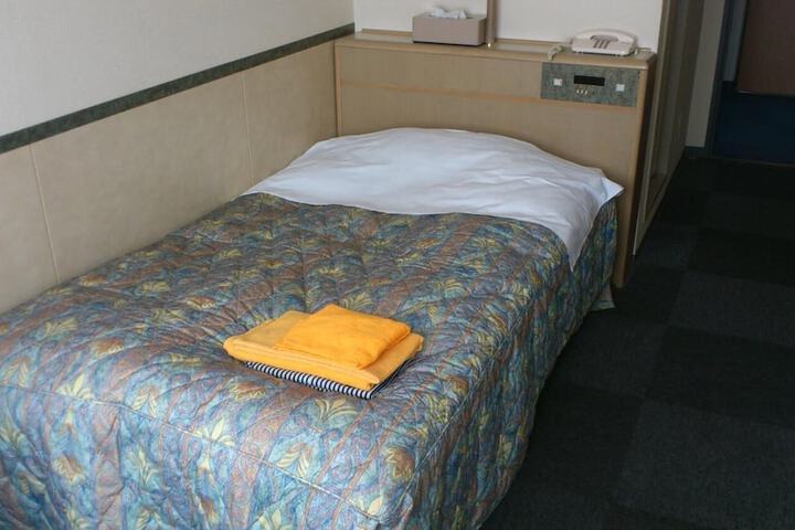 Room 7 of 17