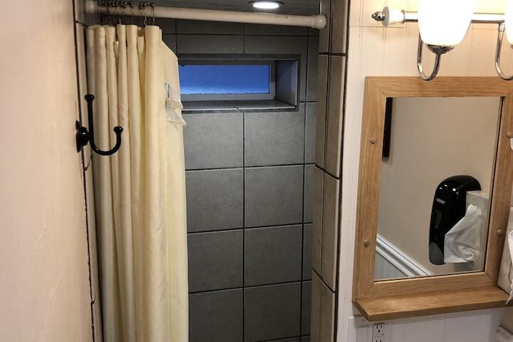 Room 81 of 92