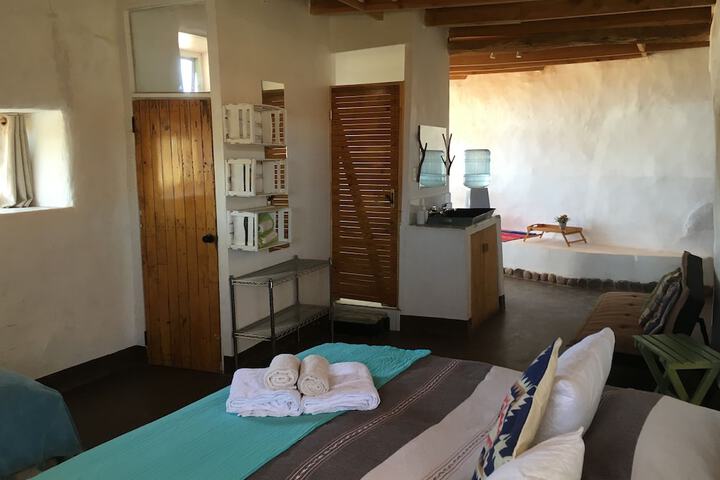 Room 4 of 151