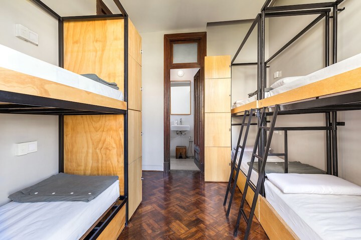 Room 13 of 61