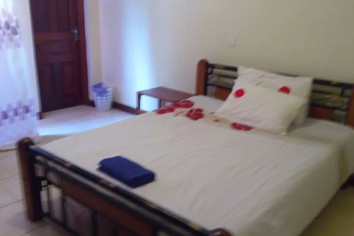 Room 7 of 7