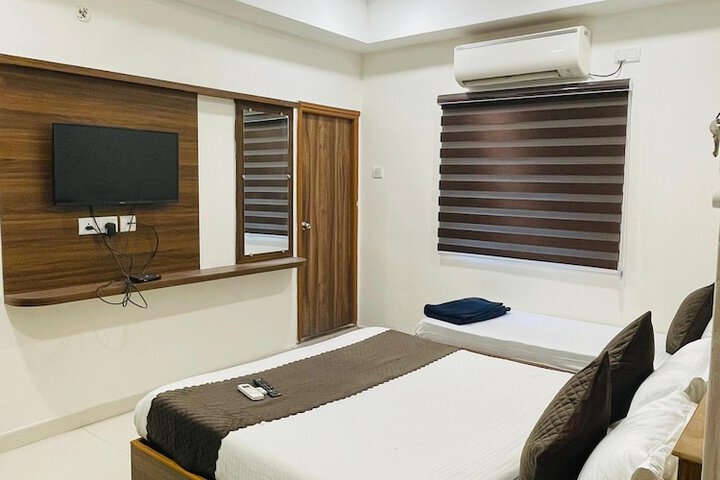 Room 3 of 22
