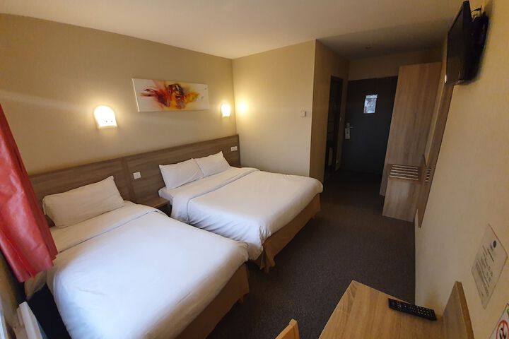 Room 15 of 55