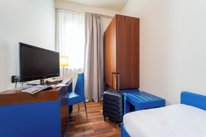 Room 31 of 67