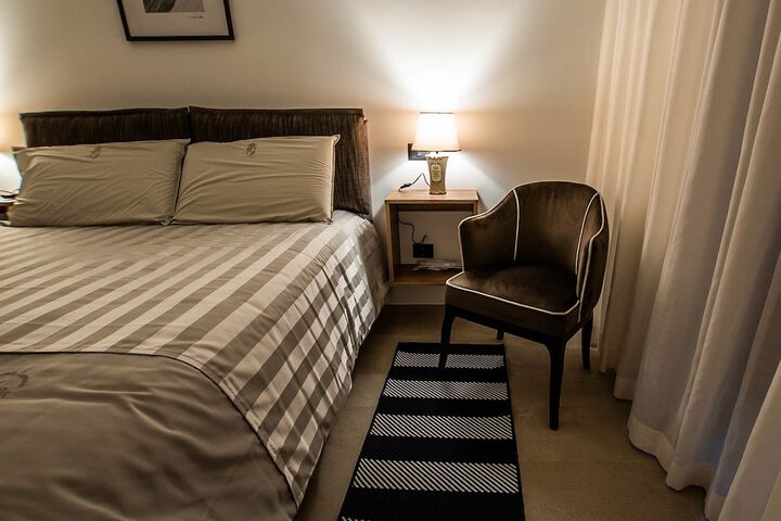 Room 13 of 24