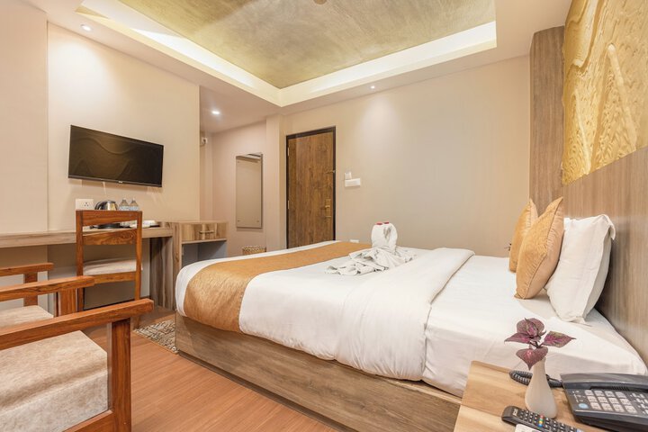 Room 42 of 60