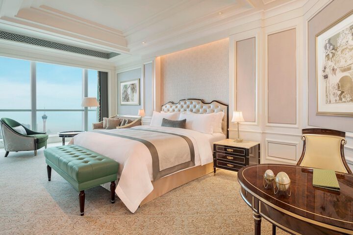 Room 21 of 106