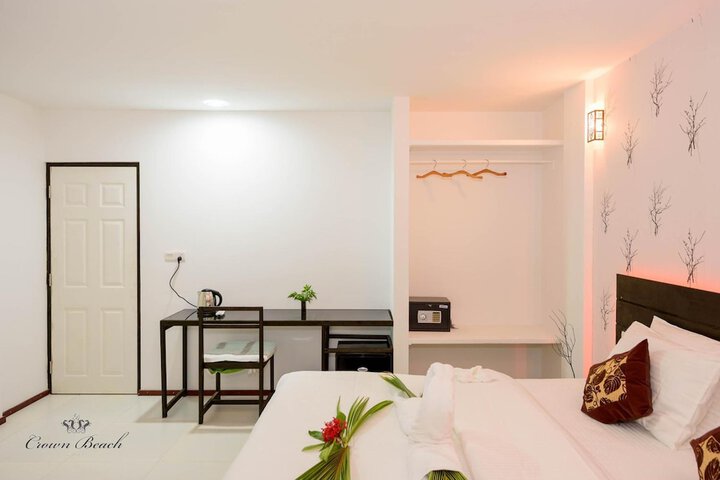 Room 9 of 43
