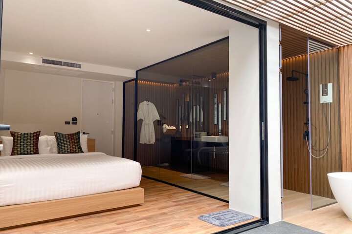 Room 19 of 52