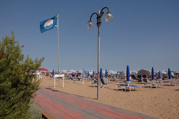 Beach 24 of 28