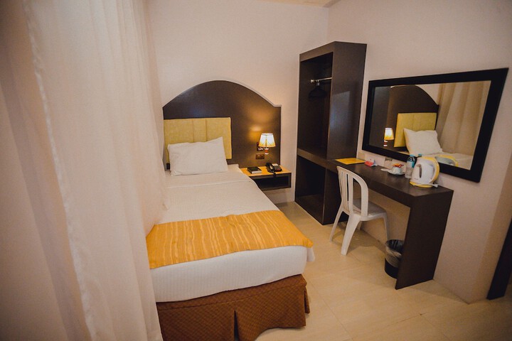 Room 9 of 51